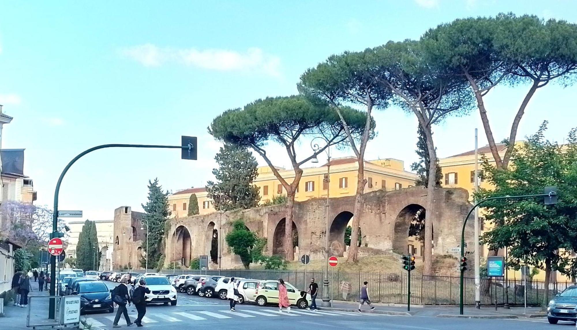 Acquedotto Di Nerone Hotel Rome Bagian luar foto