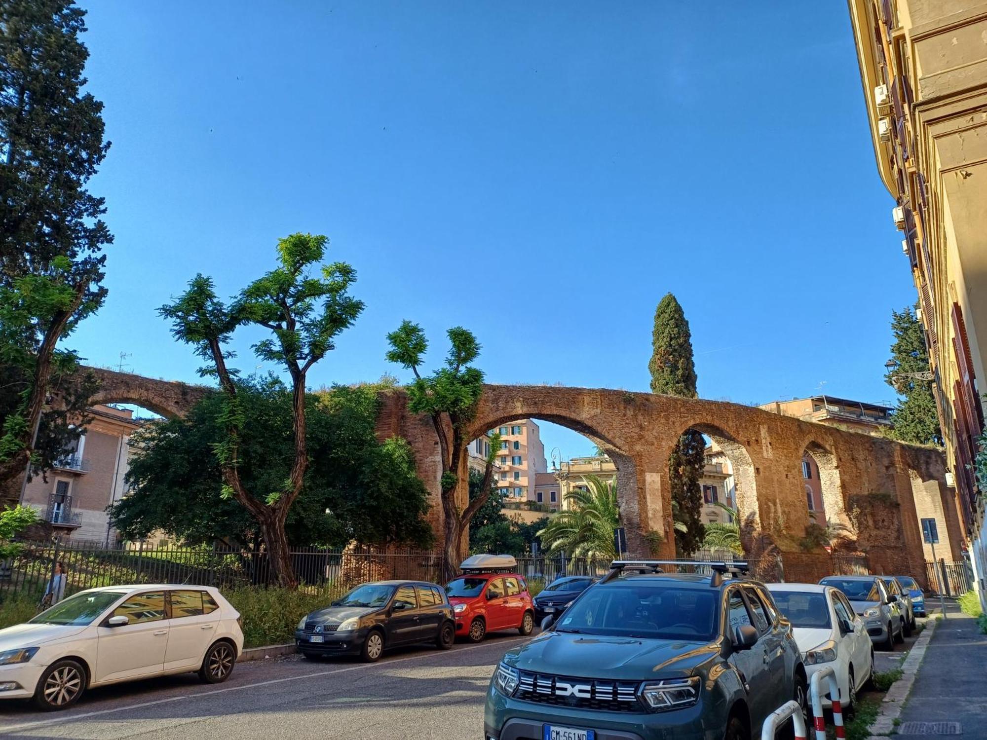 Acquedotto Di Nerone Hotel Rome Bagian luar foto